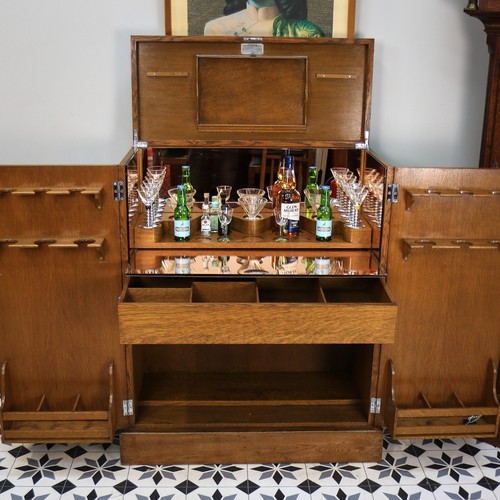Oak cocktail cabinet - cocktail, drinks